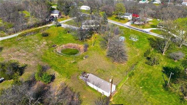 6470 SE Horseshoe Drive, Holt, MO 64048