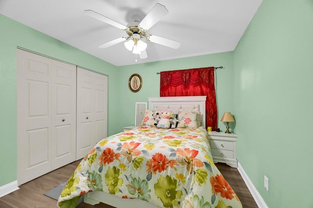 5214 Bowling Green Drive, Fort Pierce, FL 34951
