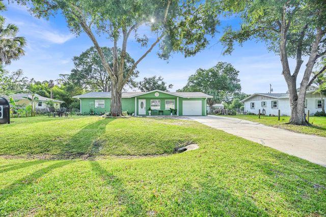 5214 Bowling Green Drive, Fort Pierce, FL 34951