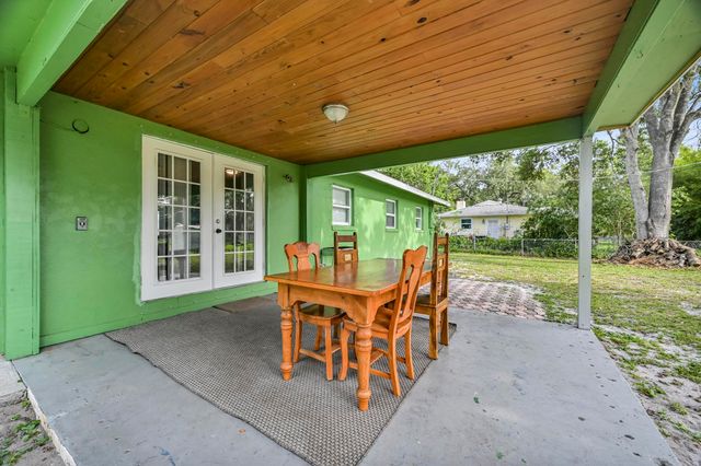 5214 Bowling Green Drive, Fort Pierce, FL 34951