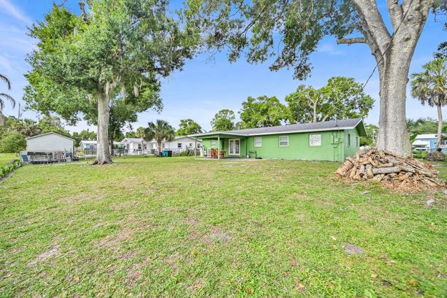 5214 Bowling Green Drive, Fort Pierce, FL 34951