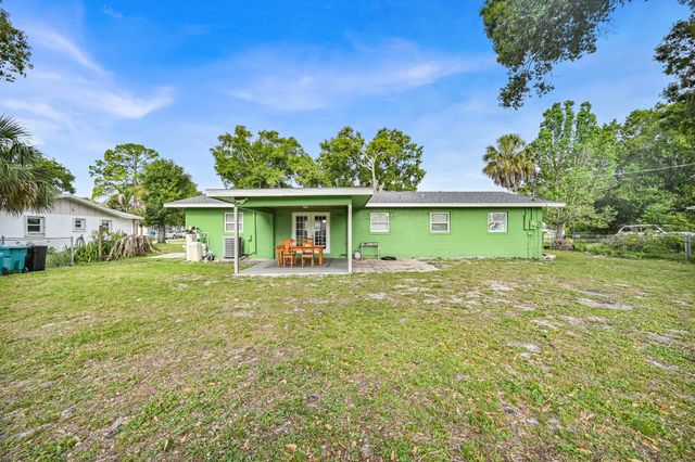 5214 Bowling Green Drive, Fort Pierce, FL 34951