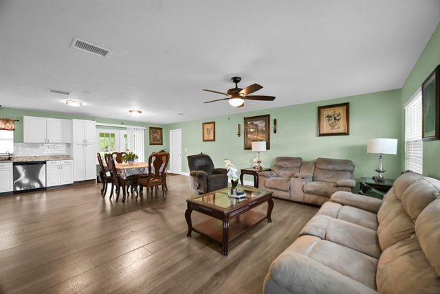 5214 Bowling Green Drive, Fort Pierce, FL 34951