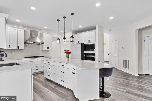 132 WARM SUNDAY WAY, Mechanicsburg, PA 17050