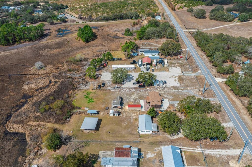 Image 29 of property listing at 9098 LAKE HATCHINEHA ROAD, Haines City, FL 33844