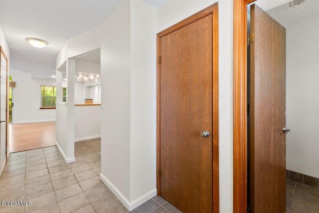 21 Peterson Court, Troy, NY 12180