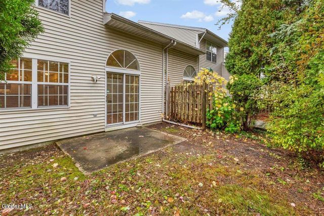 21 Peterson Court, Troy, NY 12180