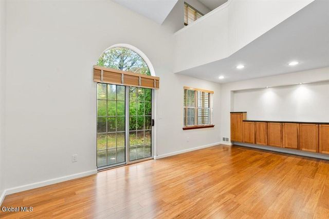 21 Peterson Court, Troy, NY 12180