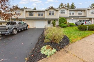 21 Peterson Court, Troy, NY 12180