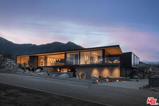 2336 Winter Sun Drive, Palm Springs, CA 92262