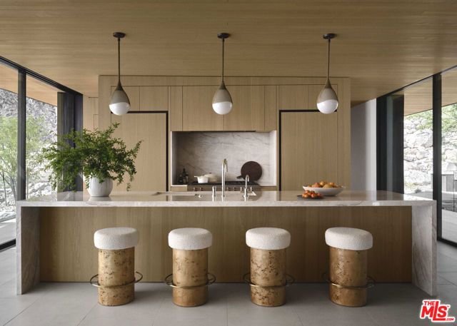 2336 Winter Sun Drive, Palm Springs, CA 92262