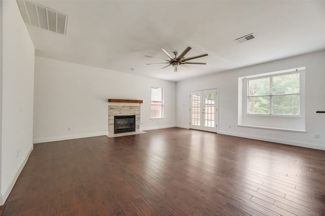 1305 Meadowbrook Drive, Mckinney, TX 75069