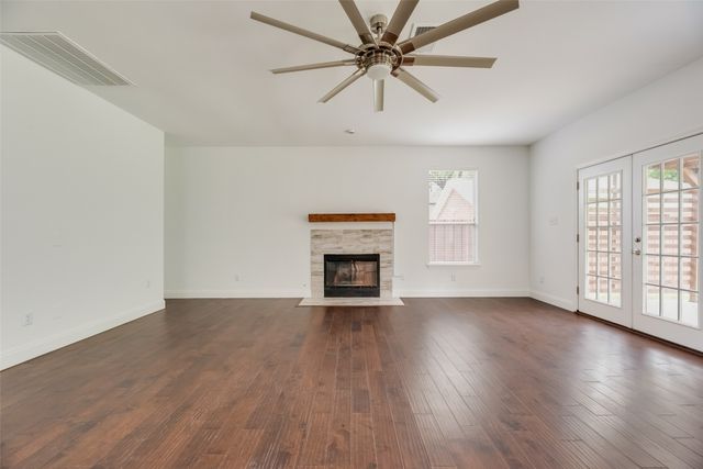 1305 Meadowbrook Drive, Mckinney, TX 75069