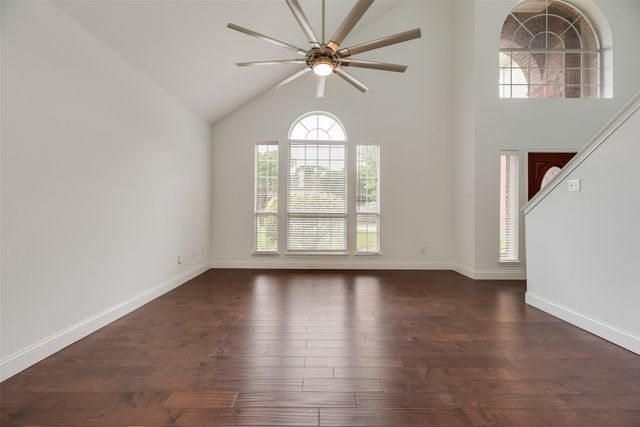 1305 Meadowbrook Drive, Mckinney, TX 75069