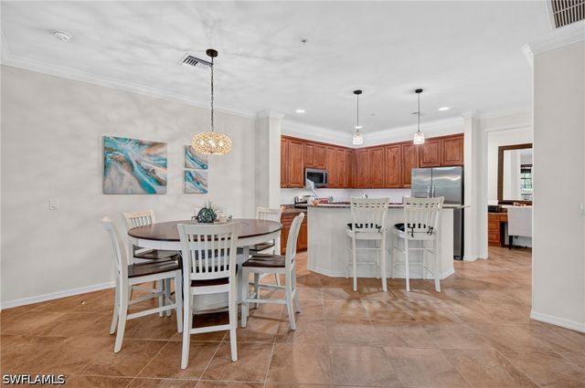 8965 Malibu LN 802, Naples, FL 34113
