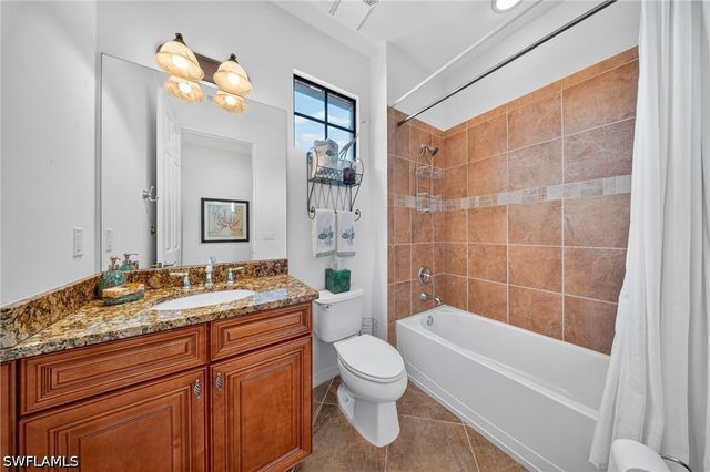 8965 Malibu LN 802, Naples, FL 34113