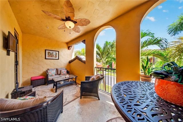 8965 Malibu LN 802, Naples, FL 34113