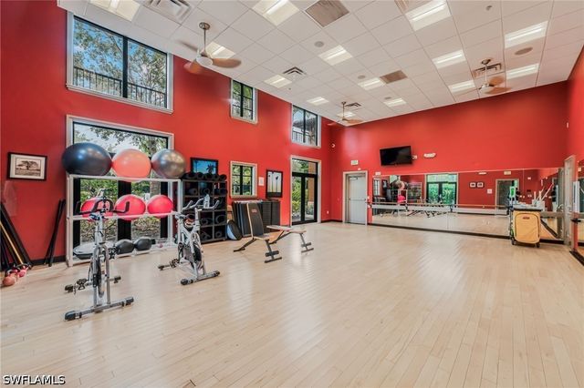 8965 Malibu LN 802, Naples, FL 34113