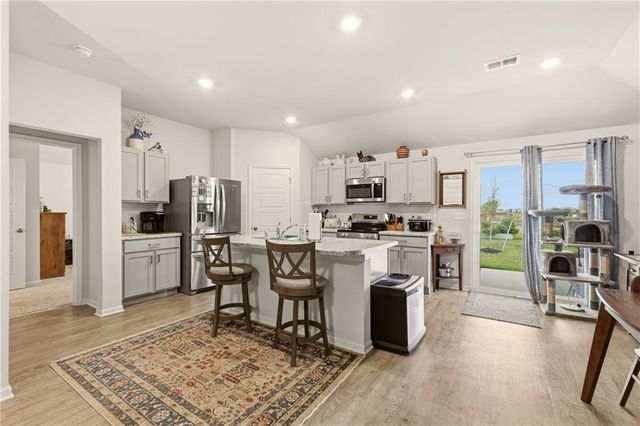 20312 W 193rd Lane, Spring Hill, KS 66083