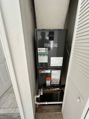 4172 Pine Hollow Circle, Greenacres, FL 33463