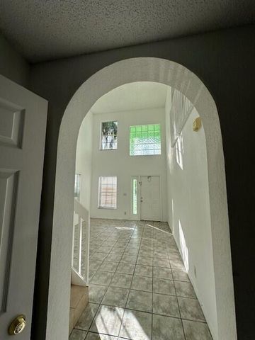 4172 Pine Hollow Circle, Greenacres, FL 33463