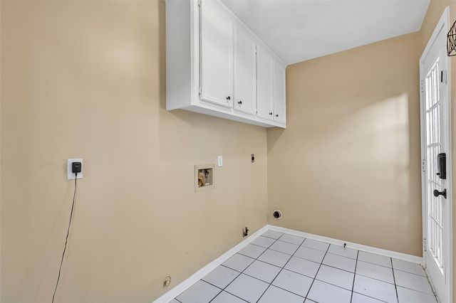 303 Regency Court, Friendswood, TX 77546