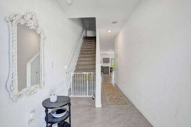 975 NW 3rd Terrace, Pompano Beach, FL 33060