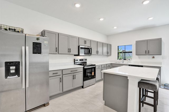 975 NW 3rd Terrace, Pompano Beach, FL 33060