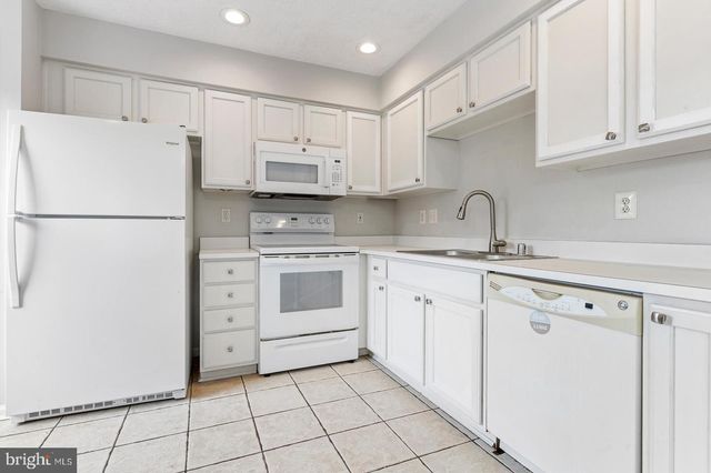 9332 VANGUARD CT, Owings Mills, MD 21117