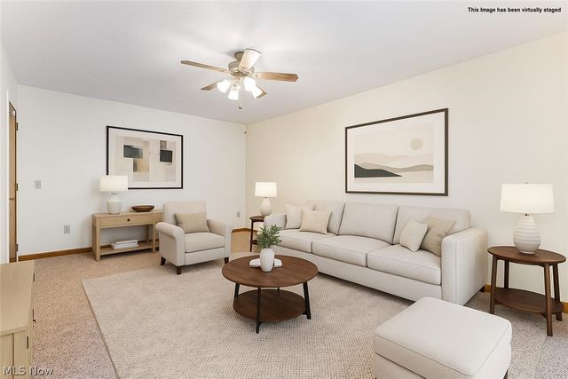 202 Tournament Trail, Cortland, OH 44410