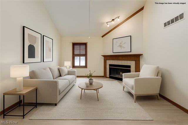 202 Tournament Trail, Cortland, OH 44410