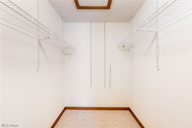 202 Tournament Trail, Cortland, OH 44410