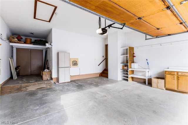 202 Tournament Trail, Cortland, OH 44410