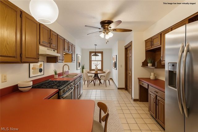 202 Tournament Trail, Cortland, OH 44410