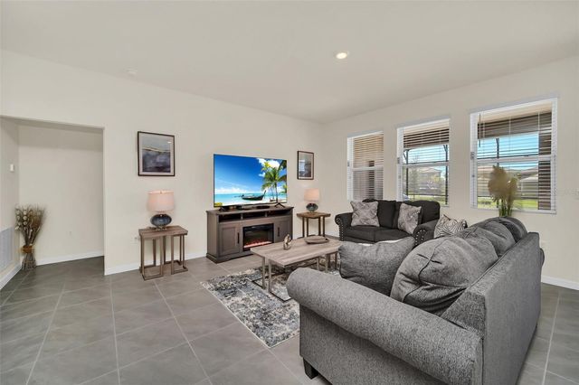 7876 OAK REFLECTION LOOP, Davenport, FL 33837