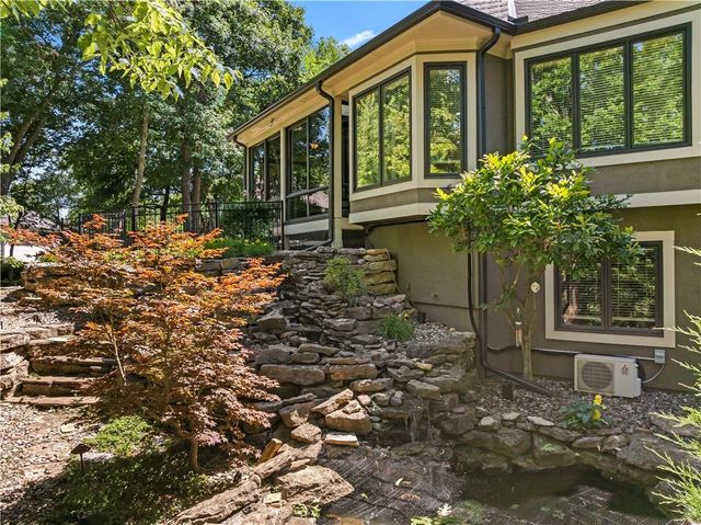 180 E Loch Lloyd Parkway, Loch Lloyd, MO 64012