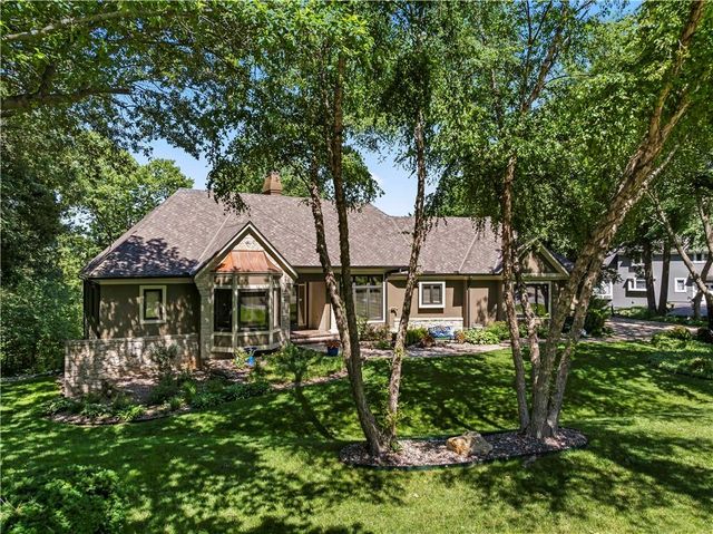 180 E Loch Lloyd Parkway, Loch Lloyd, MO 64012