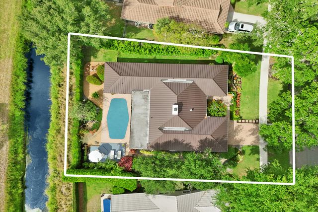 3484 Pine Haven Circle, Boca Raton, FL 33431