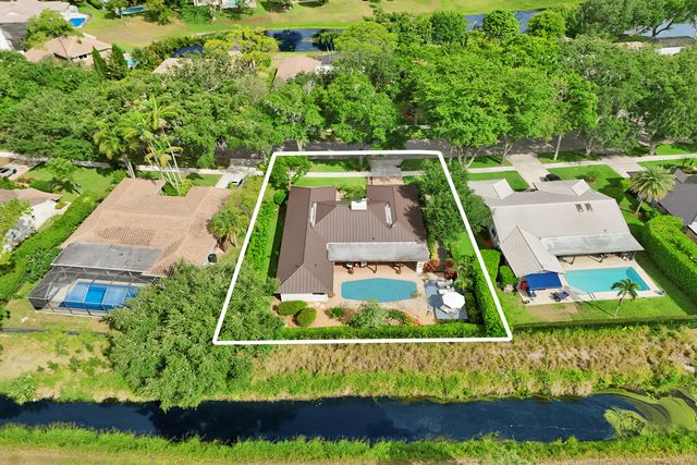 3484 Pine Haven Circle, Boca Raton, FL 33431