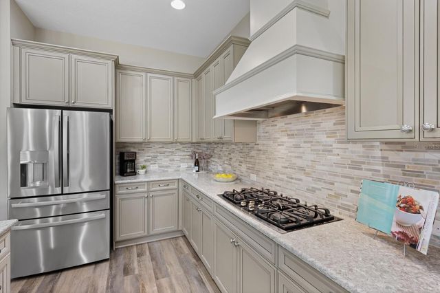 569 MAST DRIVE, Bradenton, FL 34208