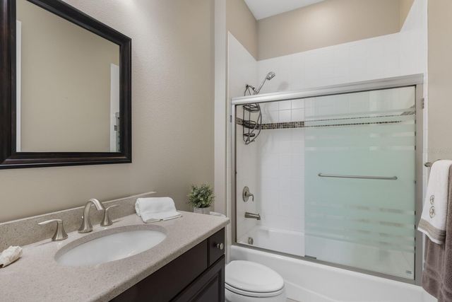 569 MAST DRIVE, Bradenton, FL 34208