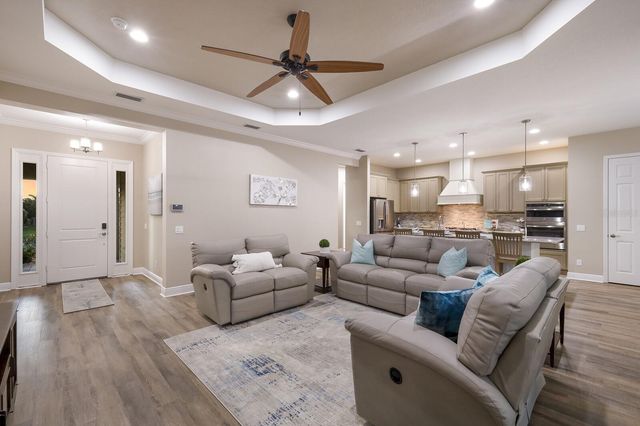 569 MAST DRIVE, Bradenton, FL 34208