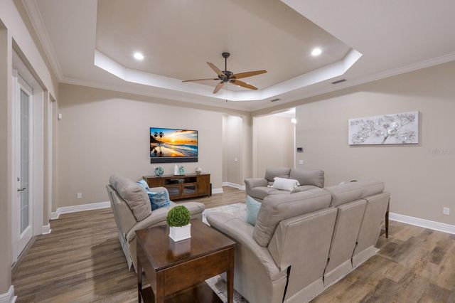 569 MAST DRIVE, Bradenton, FL 34208