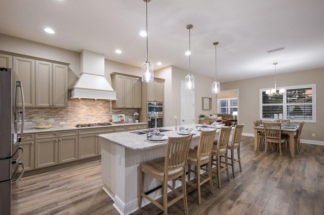 569 MAST DRIVE, Bradenton, FL 34208