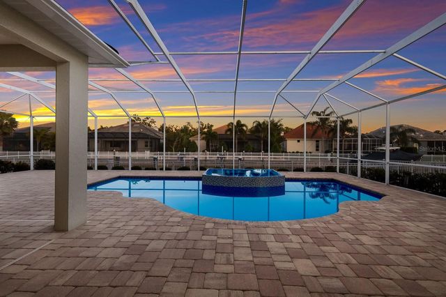 569 MAST DRIVE, Bradenton, FL 34208