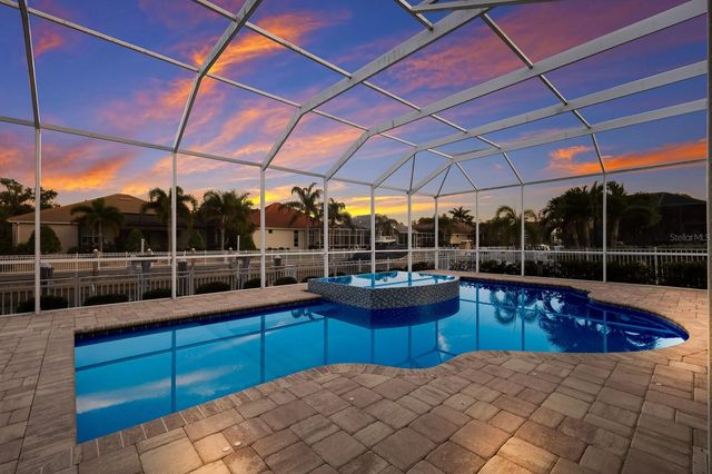 569 MAST DRIVE, Bradenton, FL 34208