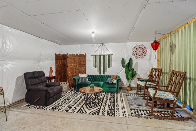 810 NE Meadow Landing Drive, Ankeny, IA 50021
