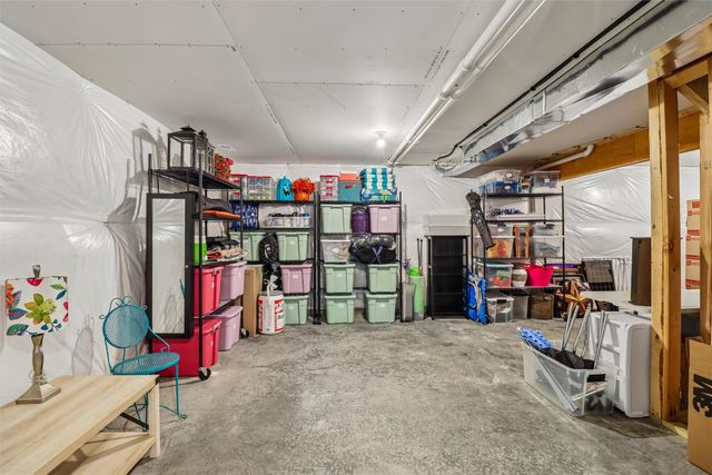 810 NE Meadow Landing Drive, Ankeny, IA 50021