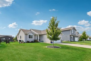 810 NE Meadow Landing Drive, Ankeny, IA 50021