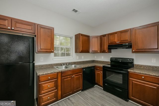 7600 Creekside Lane, Riverdale, GA 30296